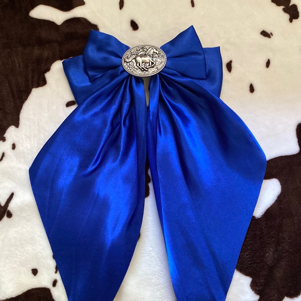 Horse Buckle Bow 🐎
